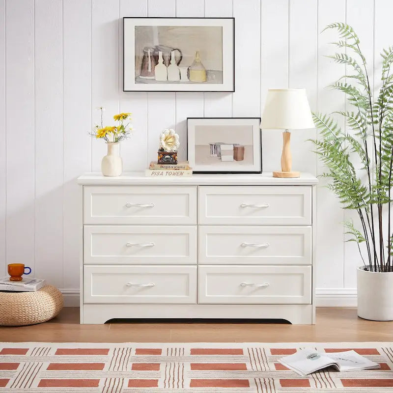 Commode à 6 tiroirs blanche avec poignées en métal
